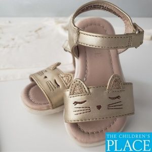 CHILDRENS PLACE GOLD CAT SANDALS w/BONUS OUTFIT